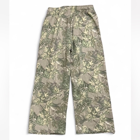 Lazy Sunday Green Leafy Camo Sweatpants Size M - Picture 3 of 4